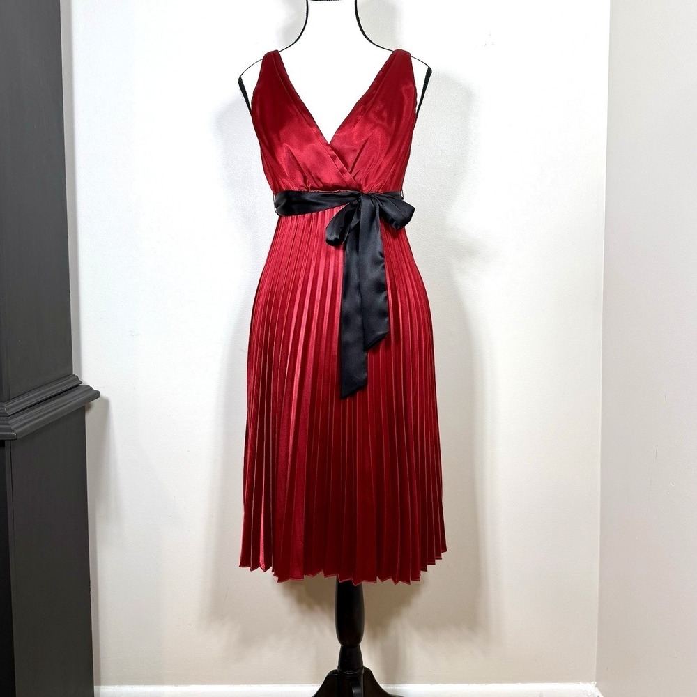 B Darlin Women Y2K Red Satin Pleated Midi Dress Size 5/6 Tie Waist Holiday Party